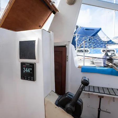 Botel Charming 38